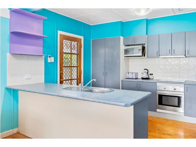 24 Garnet Street, Scarborough QLD 4020