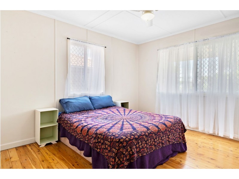 24 Garnet Street, Scarborough QLD 4020