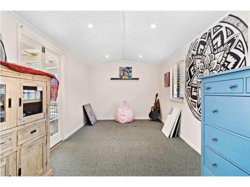 24 Garnet Street, Scarborough QLD 4020