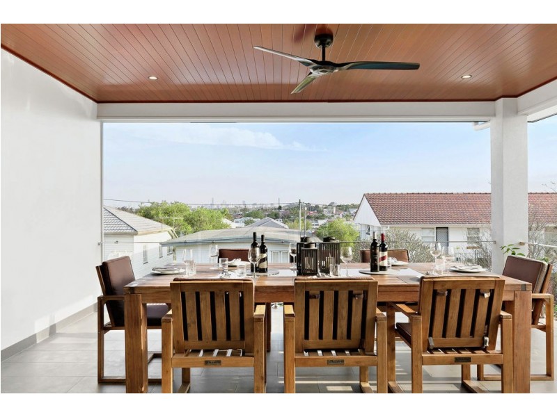 394 Rode Road, Chermside QLD 4032