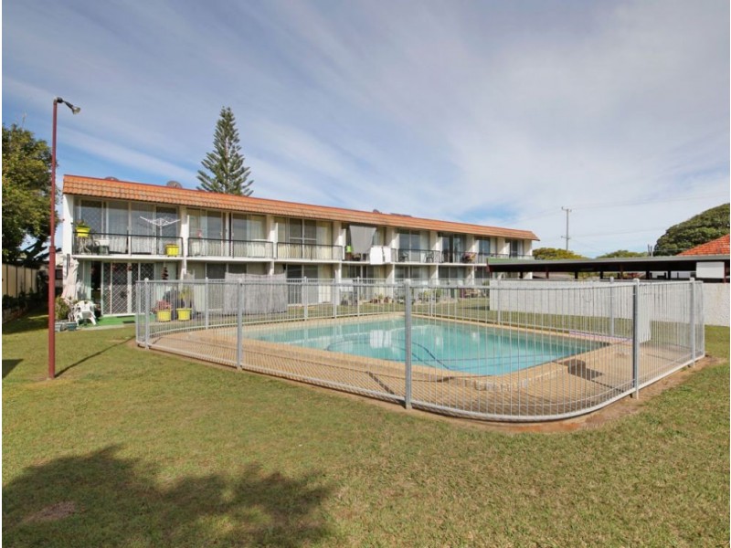 2/31 King Street, Woody Point QLD 4019