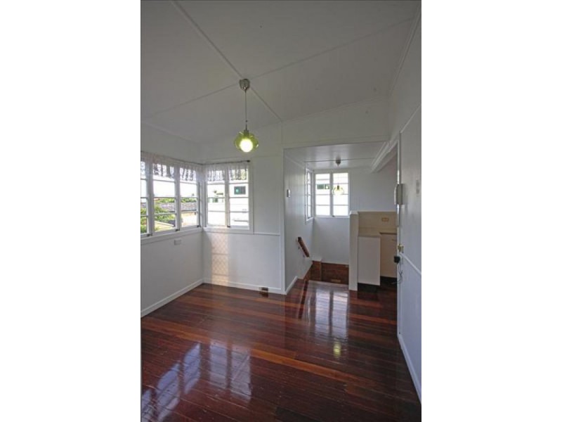 8 Beaconsfield Street, Margate QLD 4019
