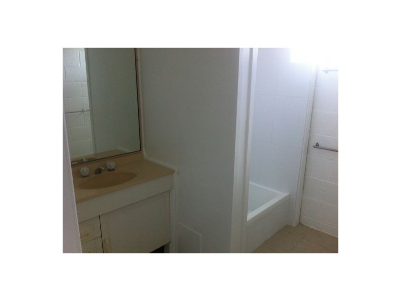 19 Dunns Terrace, Scarborough QLD 4020