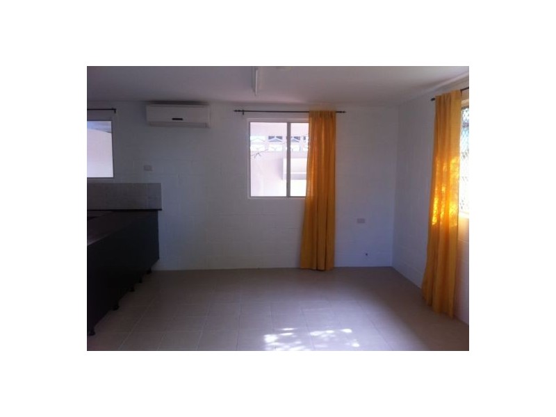 19 Dunns Terrace, Scarborough QLD 4020