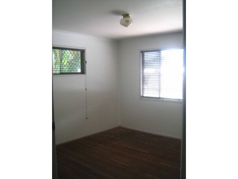 57 Deans Street, Margate QLD 4019