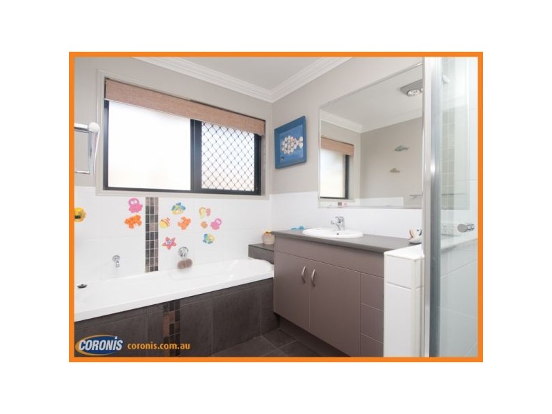 25 Tranquility Drive, Rothwell QLD 4022