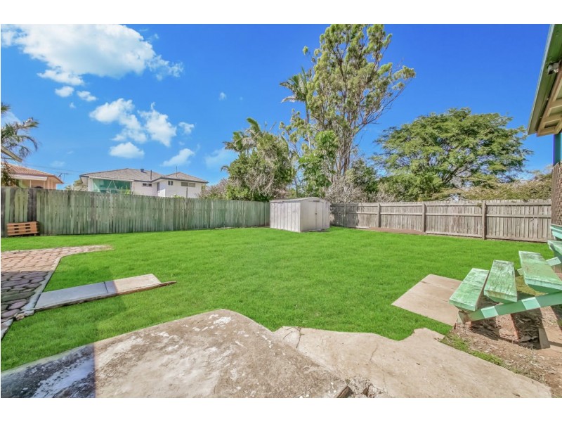 21 Emerald Street, Clontarf QLD 4019