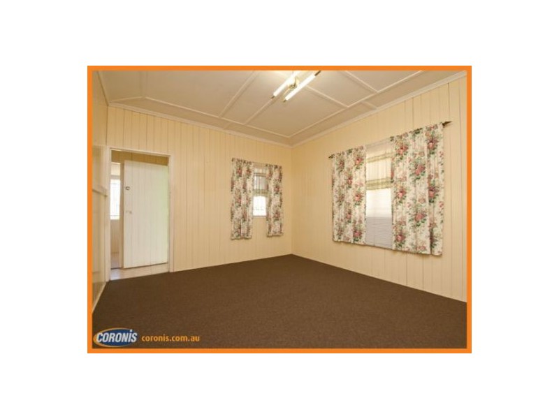 4 Baynes Street, Margate QLD 4019