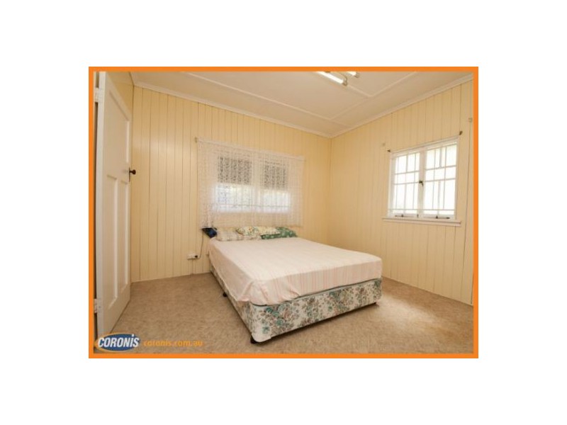 4 Baynes Street, Margate QLD 4019