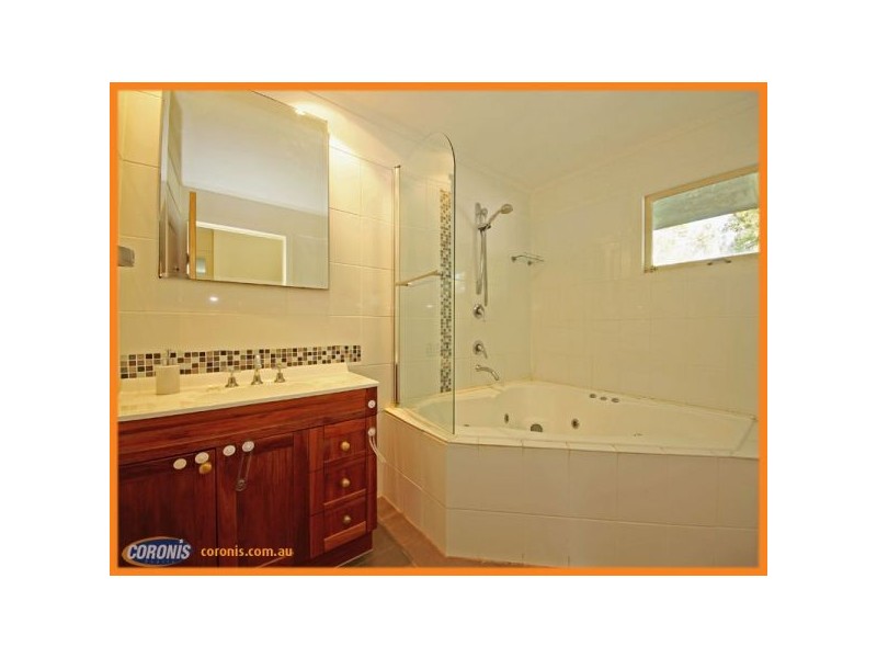 46 Lions Crescent, Kippa-ring QLD 4021