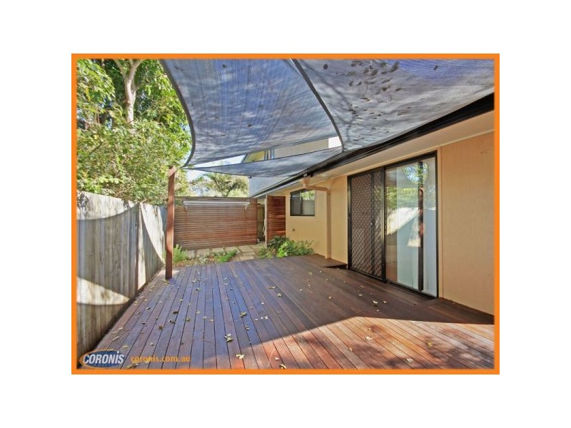 7/5 Bramble Street, Woody Point QLD 4019