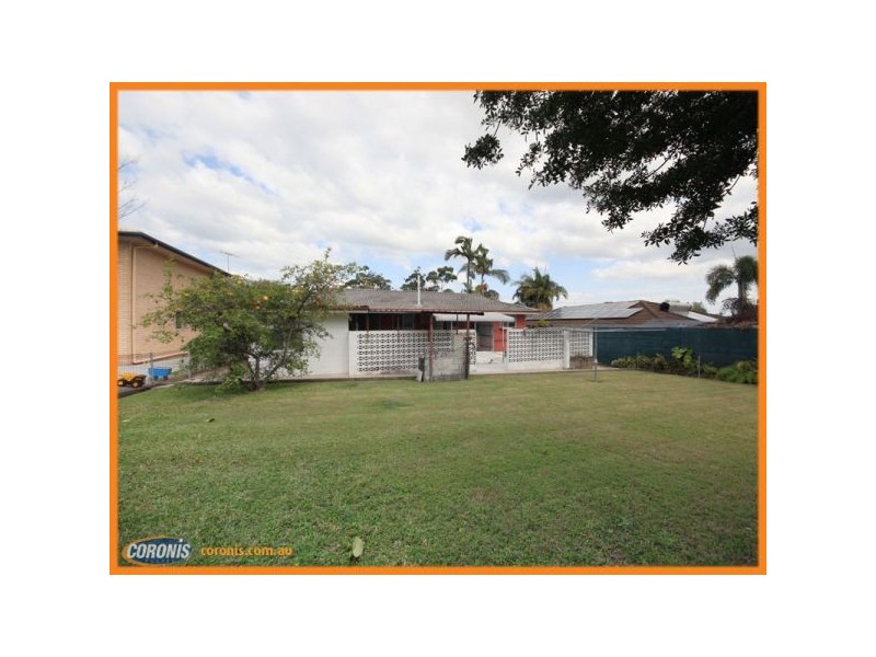 12 Pamrick Crescent, Clontarf QLD 4019