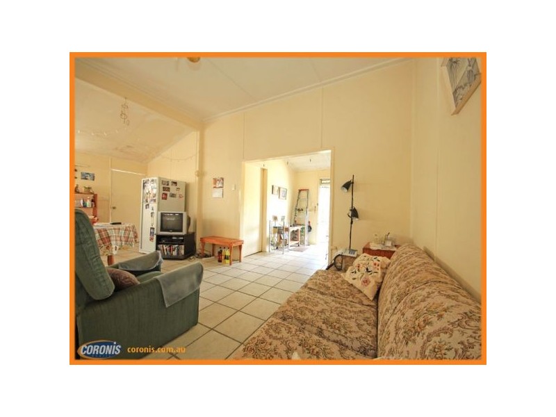 124 Mein Street, Scarborough QLD 4020