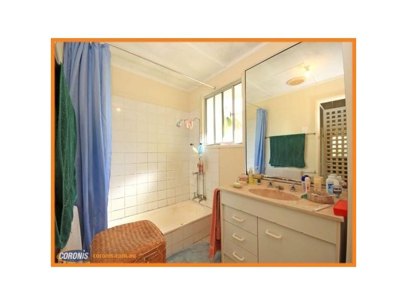 124 Mein Street, Scarborough QLD 4020