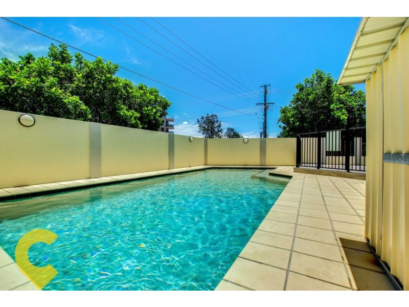 1/11 Dix Street, Redcliffe QLD 4020