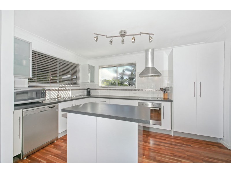 279 Macdonnell Road, Clontarf QLD 4019