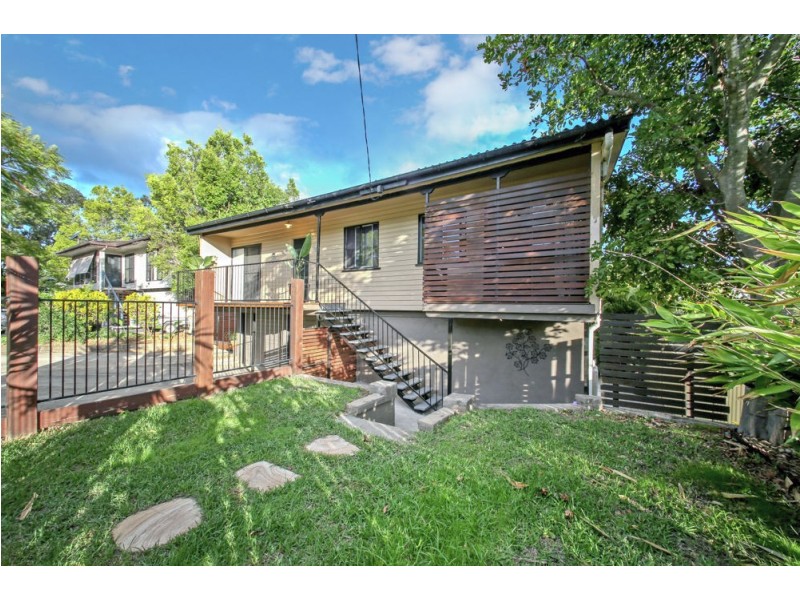 279 Macdonnell Road, Clontarf QLD 4019