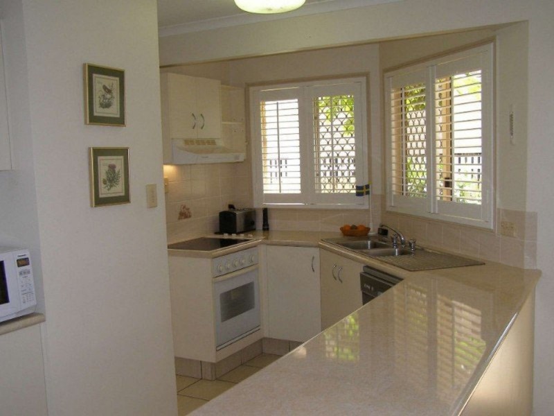 1/2 Josephine Street, Redcliffe QLD 4020