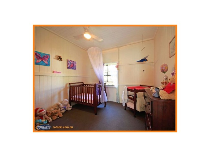 16 Louis Street, Redcliffe QLD 4020