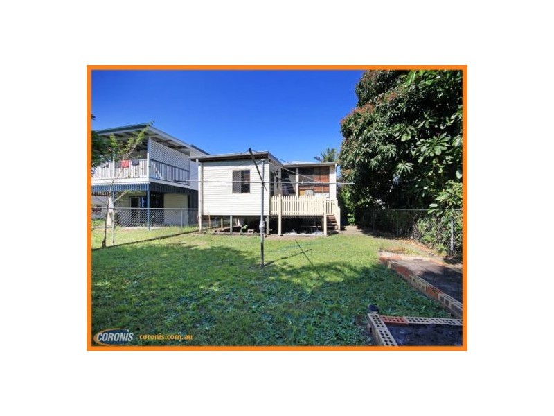 16 Louis Street, Redcliffe QLD 4020