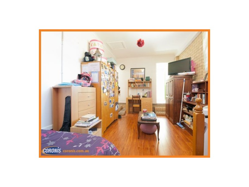 1 Pownall Crescent, Margate QLD 4019