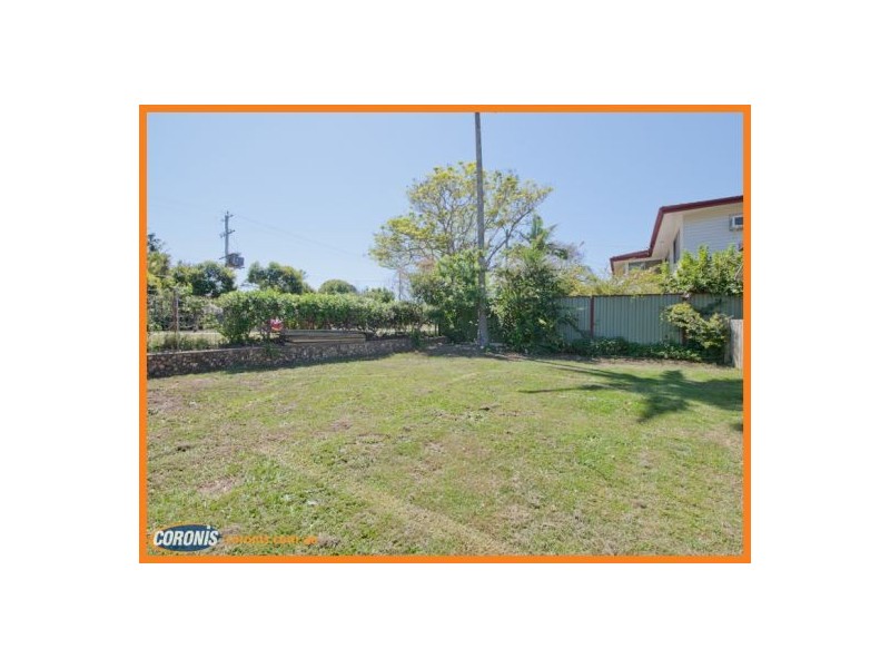 1 Pownall Crescent, Margate QLD 4019