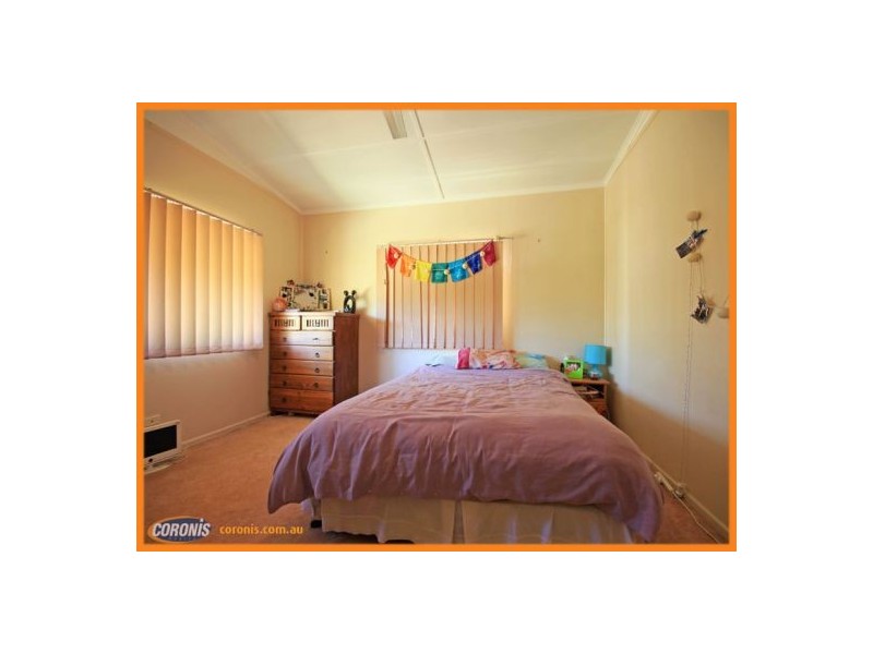 12 Murray Street, Clontarf QLD 4019