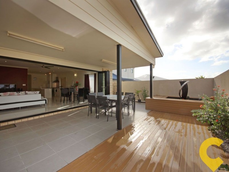 8 Forrestal Circuit, North Lakes QLD 4509