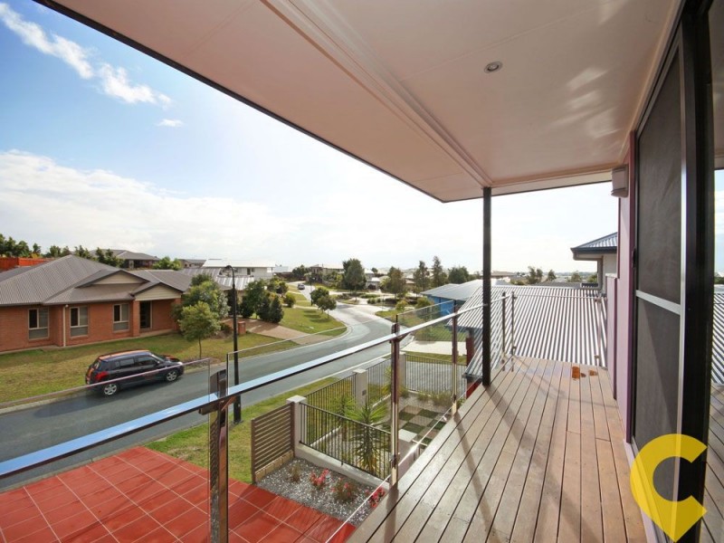 8 Forrestal Circuit, North Lakes QLD 4509
