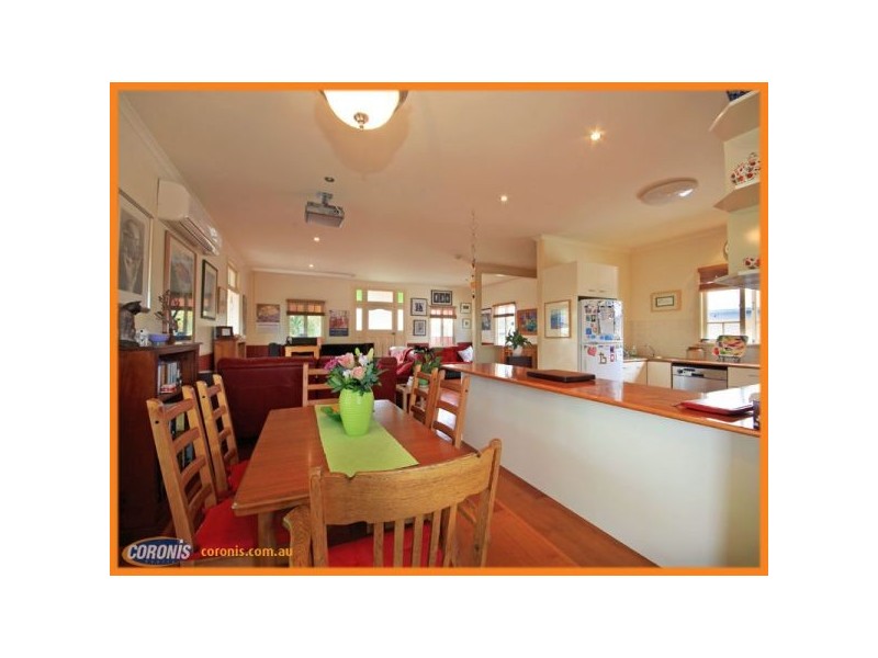 10 Valerie Street, Clontarf QLD 4019