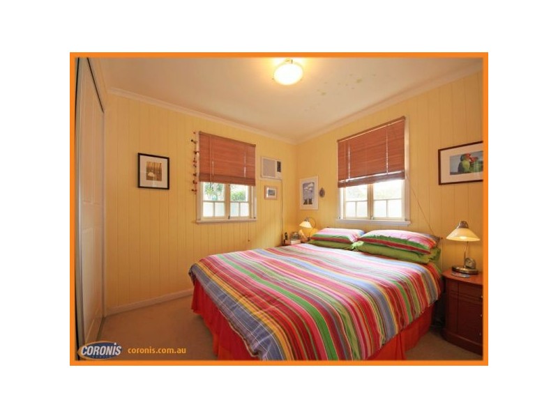 10 Valerie Street, Clontarf QLD 4019