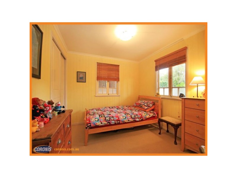 10 Valerie Street, Clontarf QLD 4019