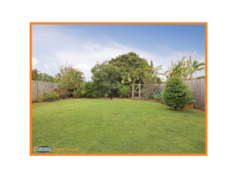 10 Valerie Street, Clontarf QLD 4019