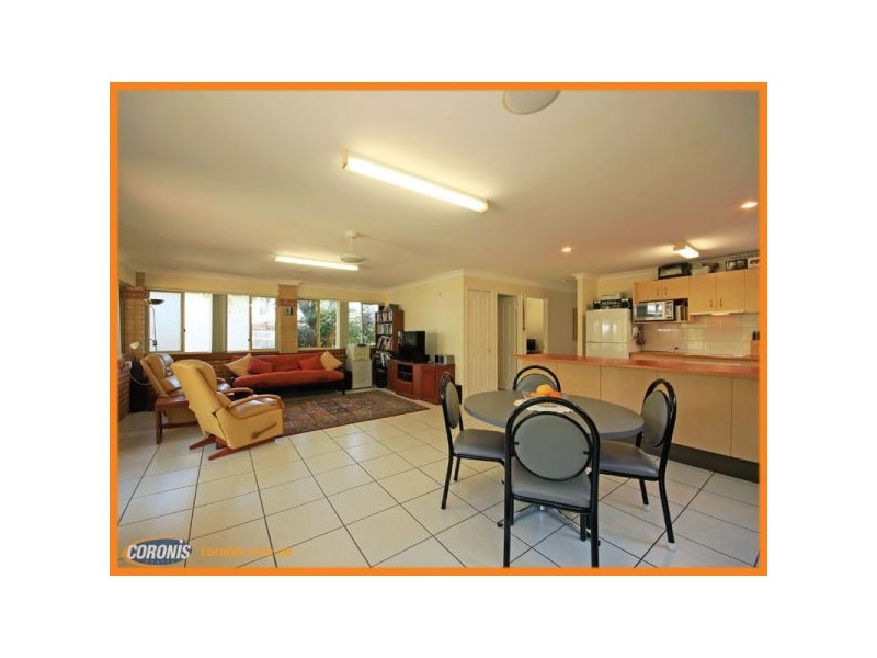 10 McLennan Street, Woody Point QLD 4019