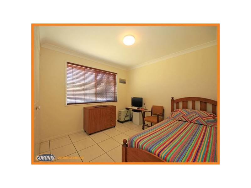 10 McLennan Street, Woody Point QLD 4019