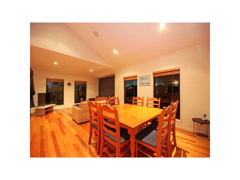 25 Jamieson Street, Redcliffe QLD 4020