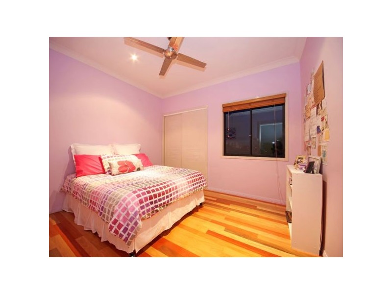 25 Jamieson Street, Redcliffe QLD 4020