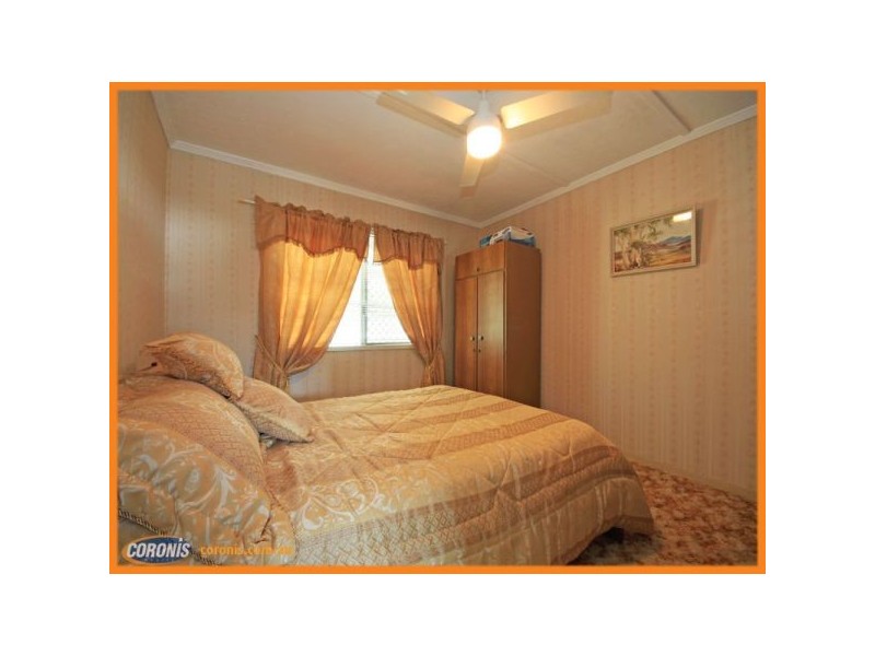 30 Armstrong Street, Clontarf QLD 4019