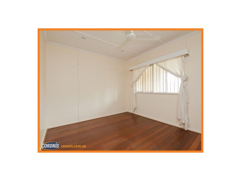 25 Dover Road, Margate QLD 4019