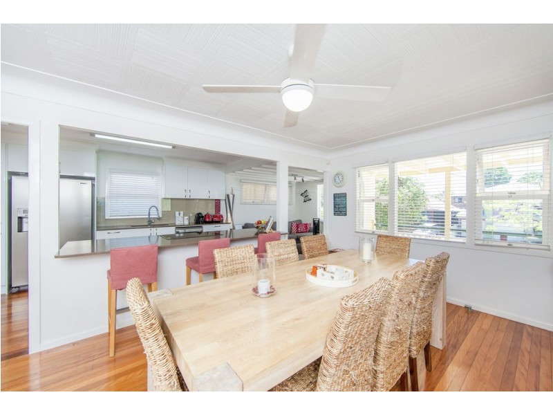 11a Bailey Street, Woody Point QLD 4019