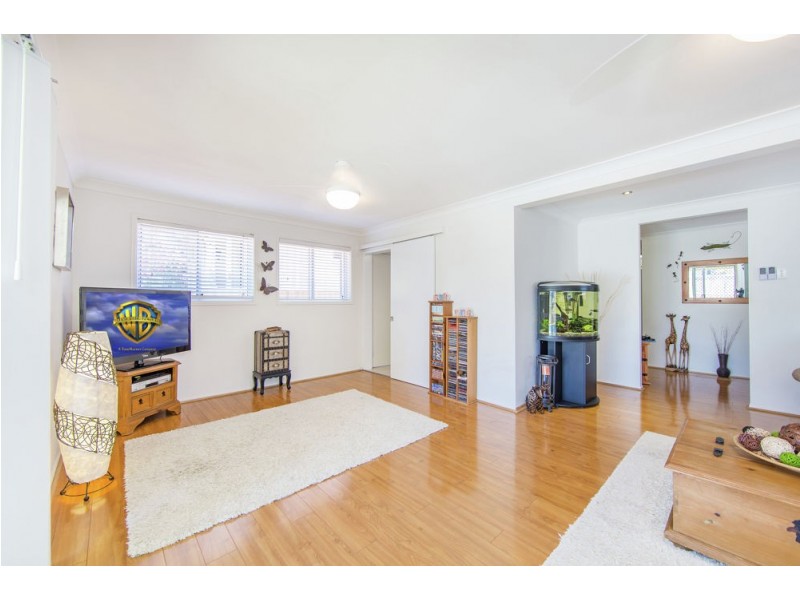 11a Bailey Street, Woody Point QLD 4019