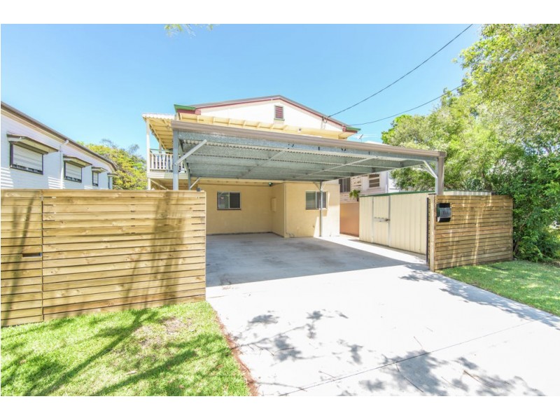 11a Bailey Street, Woody Point QLD 4019