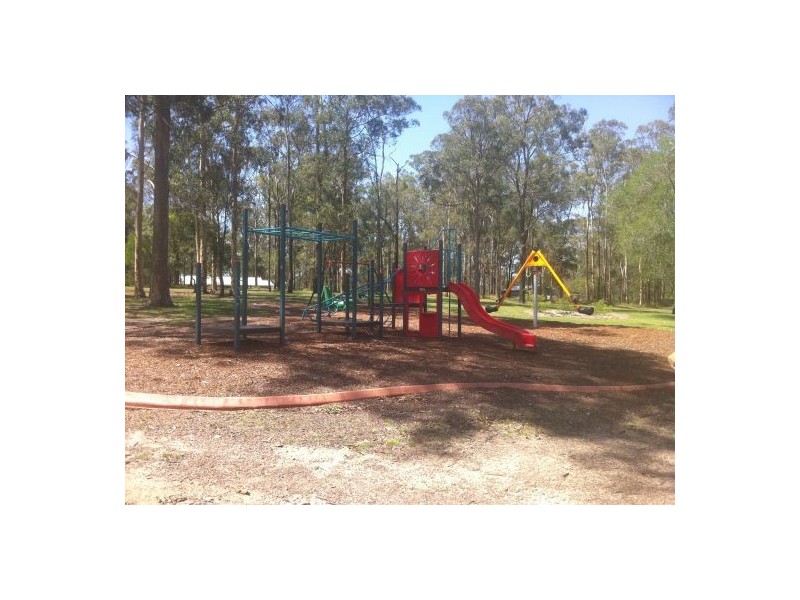 7 Carwell Street, Petrie QLD 4502