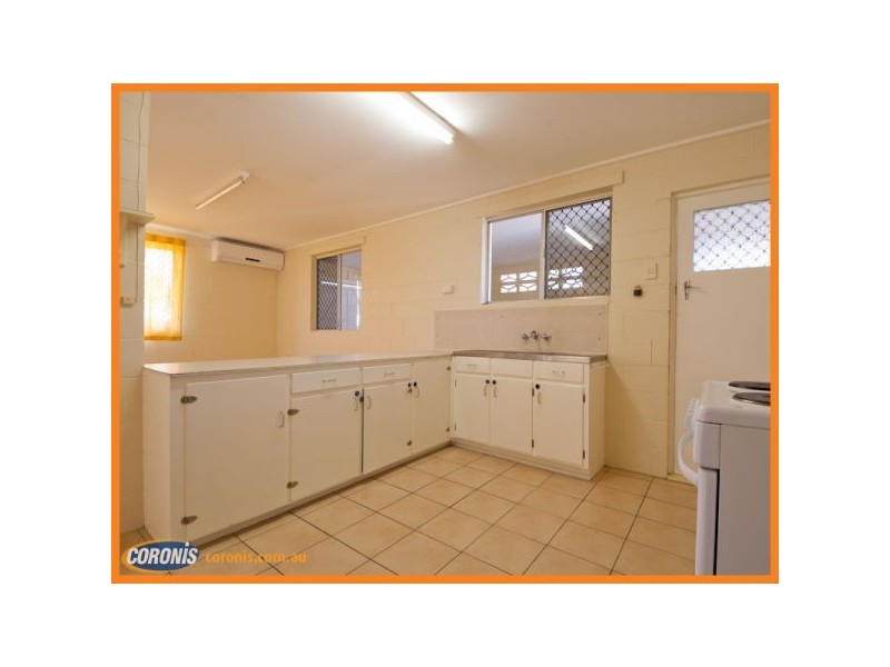28 Eversleigh Road, Scarborough QLD 4020
