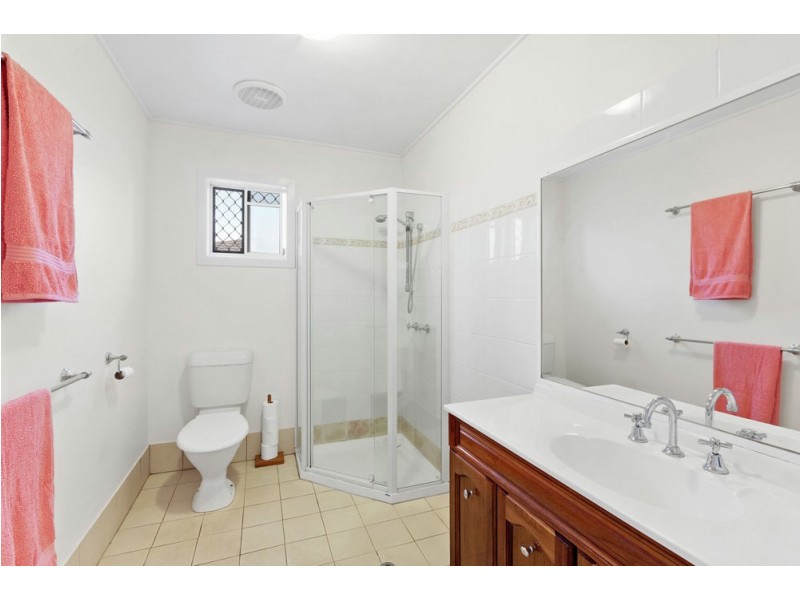 21 Waterton Street, Clontarf QLD 4019