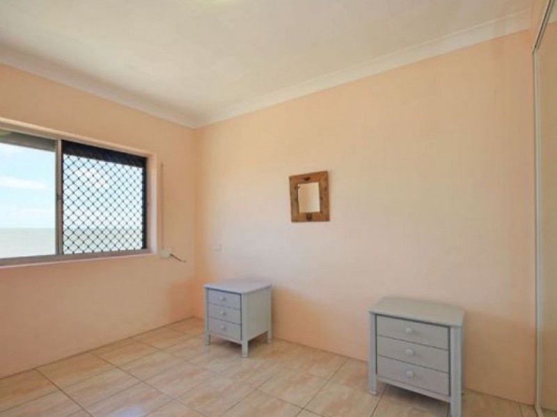 4/2A Queen Street, Scarborough QLD 4020