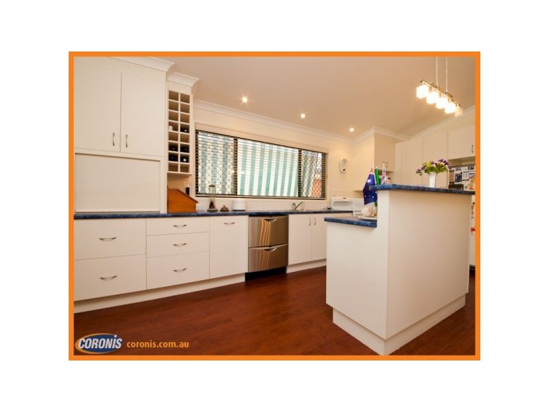 38 Campbell Street, Scarborough QLD 4020