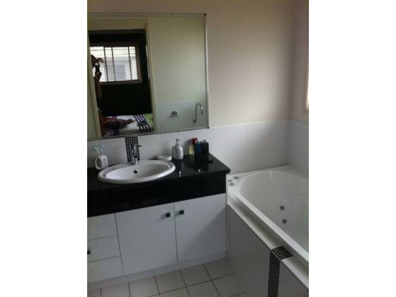 22 Caspian Parade, Warner QLD 4500