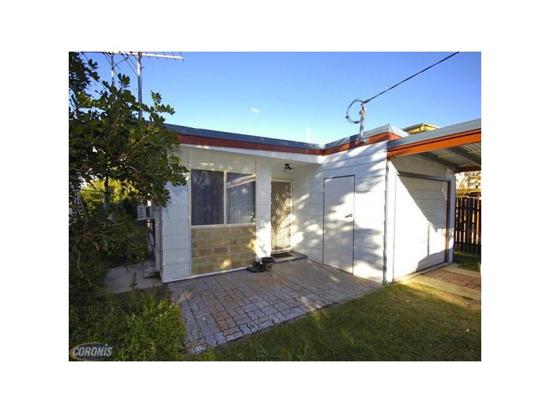 34 Gertrude Street, Redcliffe QLD 4020