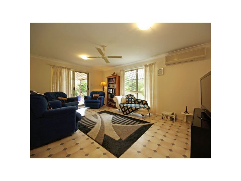 4 Amcord Place, Rothwell QLD 4022